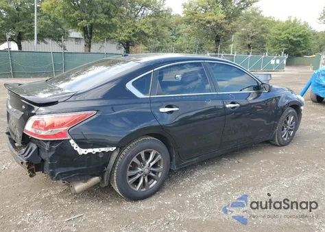 2015 Nissan Altima 2.5 z USA, uszkodzony, nr VIN 1N4AL3AP2FC495257
